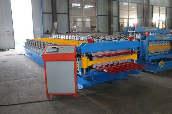 18m / dak Kepenk Kapı Rulo Şekillendirme Makinesi ISO Renkli Çelik Karo