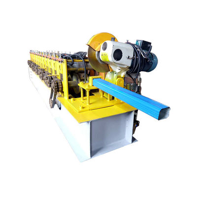 Downspout Oluk Rulo Şekillendirme Makinesi 15m / dak Zincir İletim