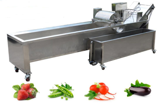 4.2KW Meyve Kabarcık Yıkama Makinesi 1500kg / saat Kirlilik Giderme Cihazı ile