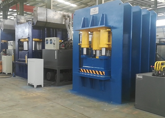 3000Ton Hidrolik Çelik Kapı Kabartma Makinesi 380V Çift Etkili Presleme