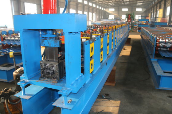 Metal Raf Depolama Rafı Rulo Şekillendirme Makinesi 3T 12m / dak