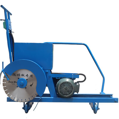 5.5KW Bölme Duvar Paneli Kesme Makinesi 2000r / Min Yatay Besleme